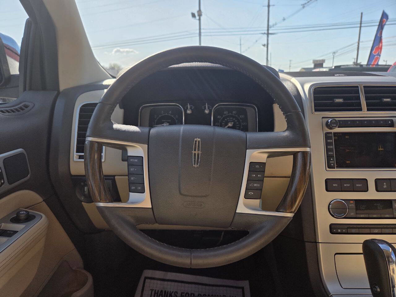 Used 2010 Lincoln MKX AWD image 26