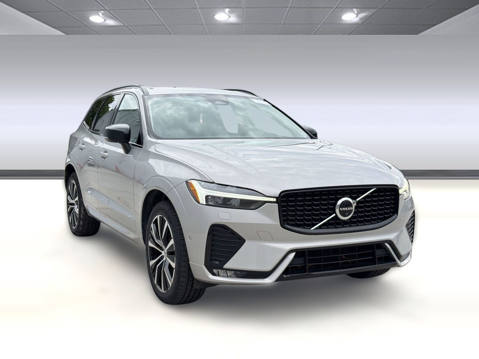 Used 2023 Volvo XC60 B5 Plus w/ Climate Package AWD/4WD image 7