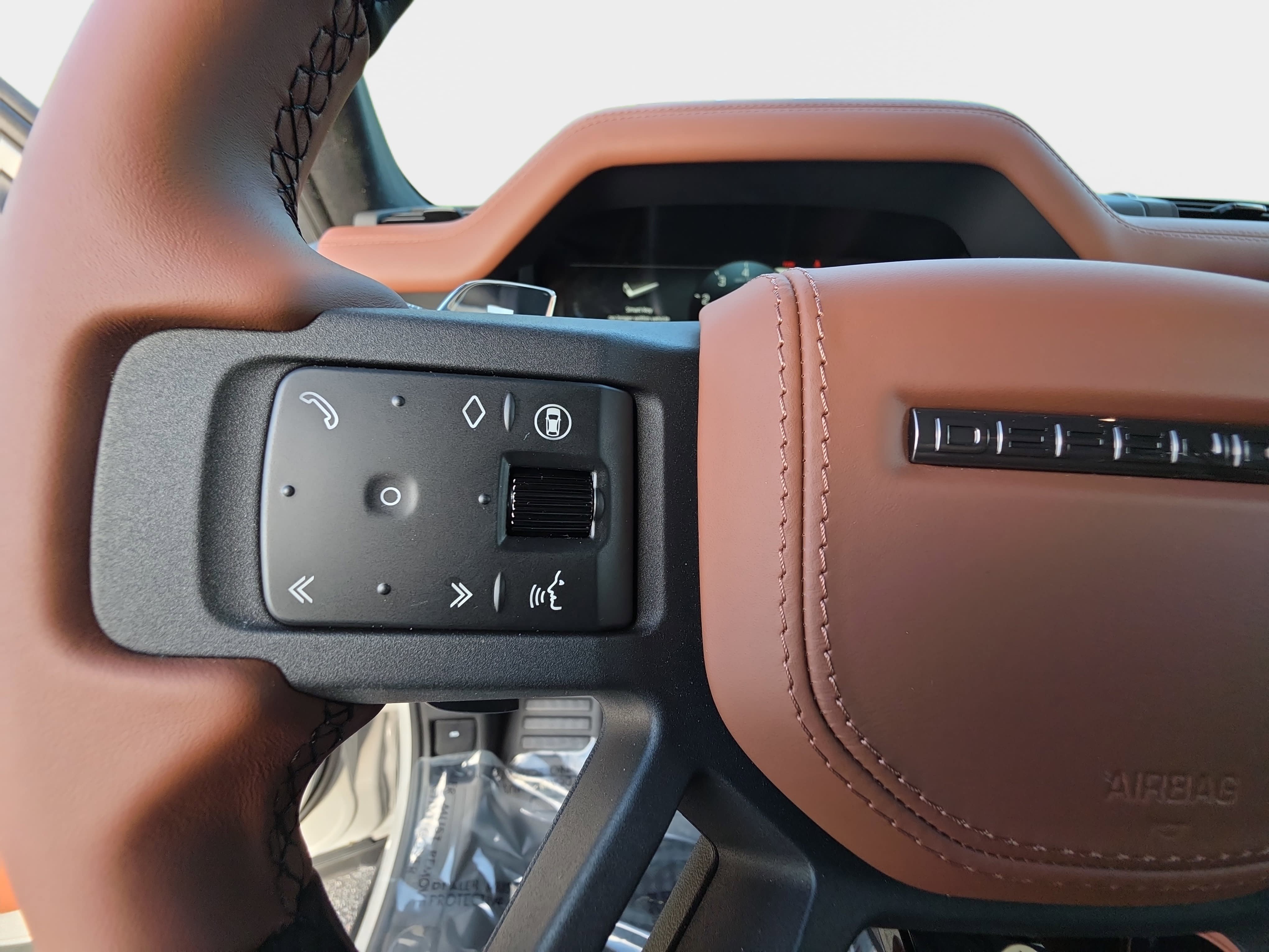 New 2026 Land Rover Defender 110 OCTA AWD/4WD image 16