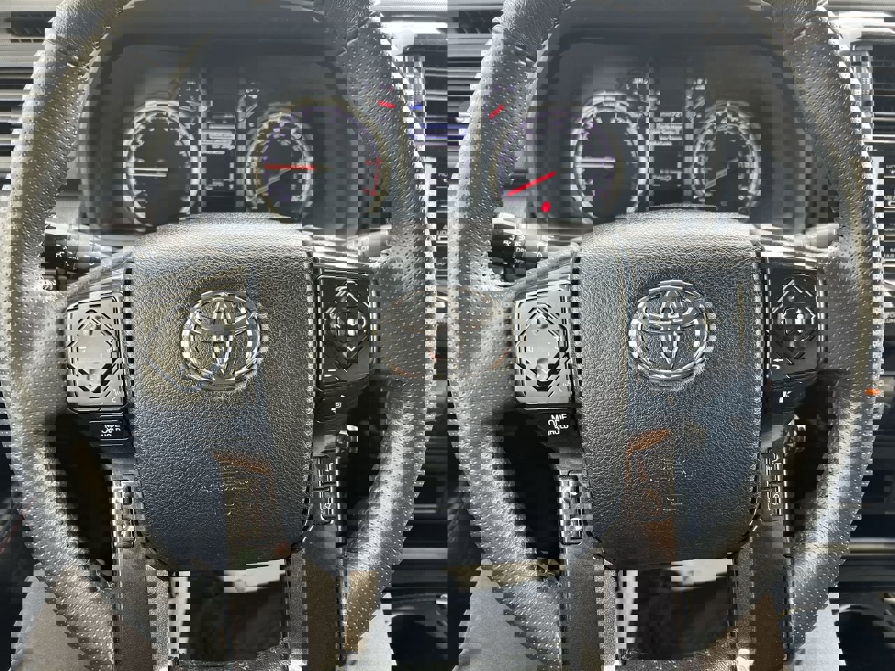 Used 2024 Toyota 4Runner TRD Off-Road image 18