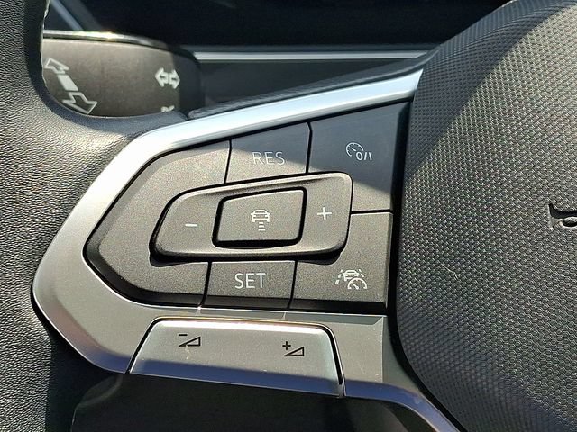 Used 2023 Volkswagen Tiguan SEL R-Line AWD/4WD image 23
