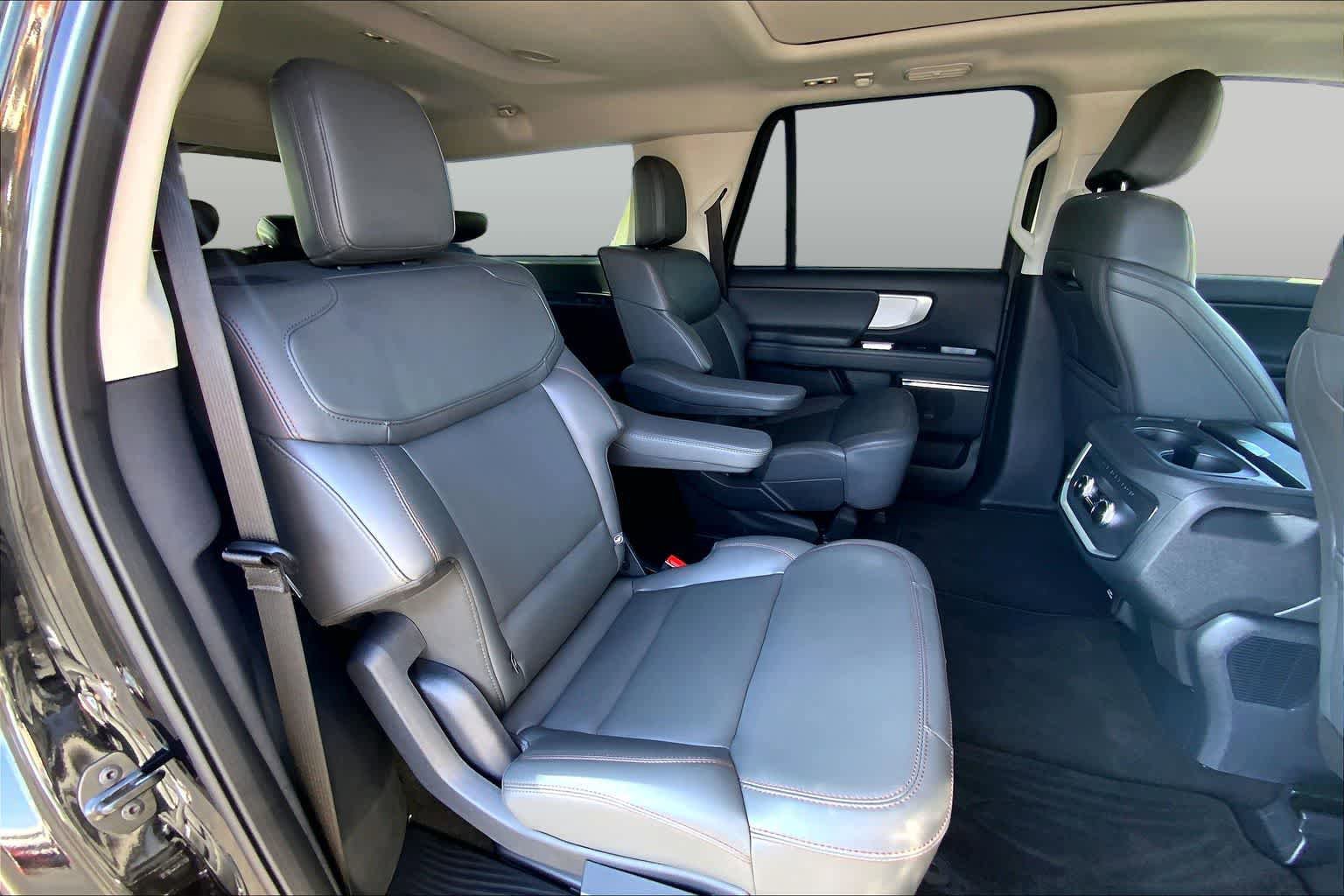 Used 2025 Ford Expedition Max Active AWD/4WD image 20