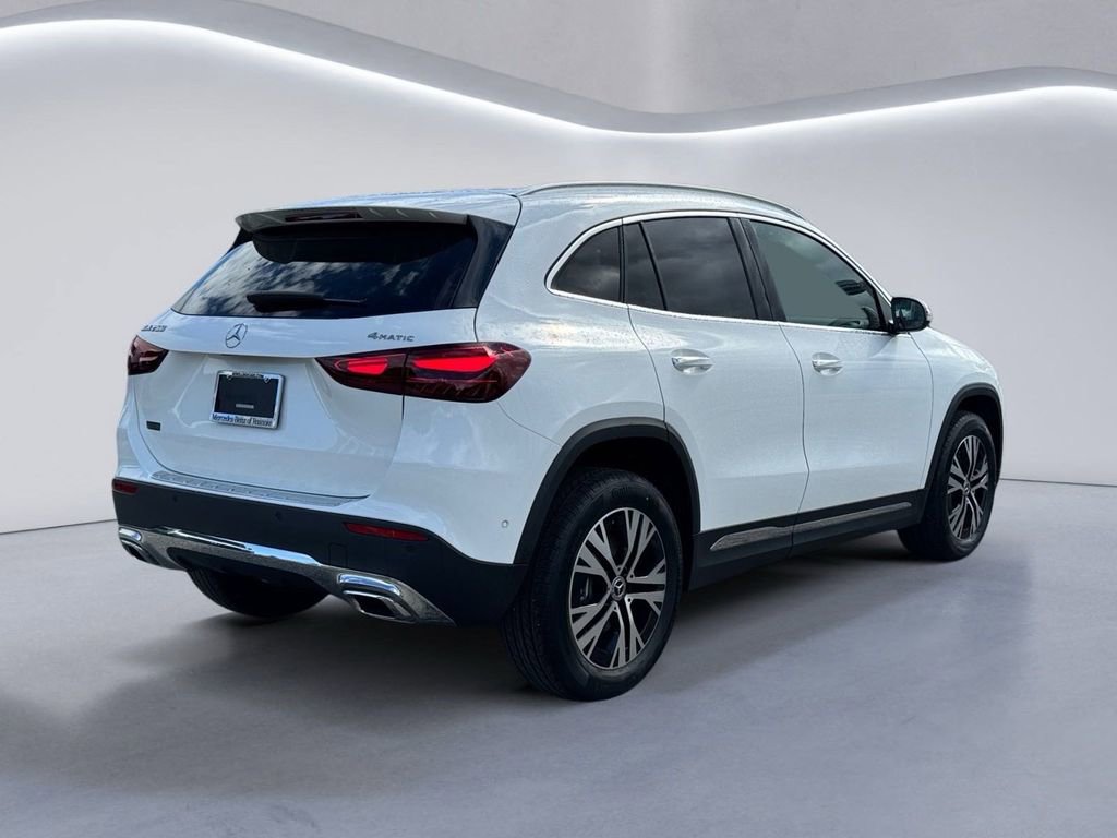 New 2025 Mercedes-Benz GLA 250 4MATIC image 4