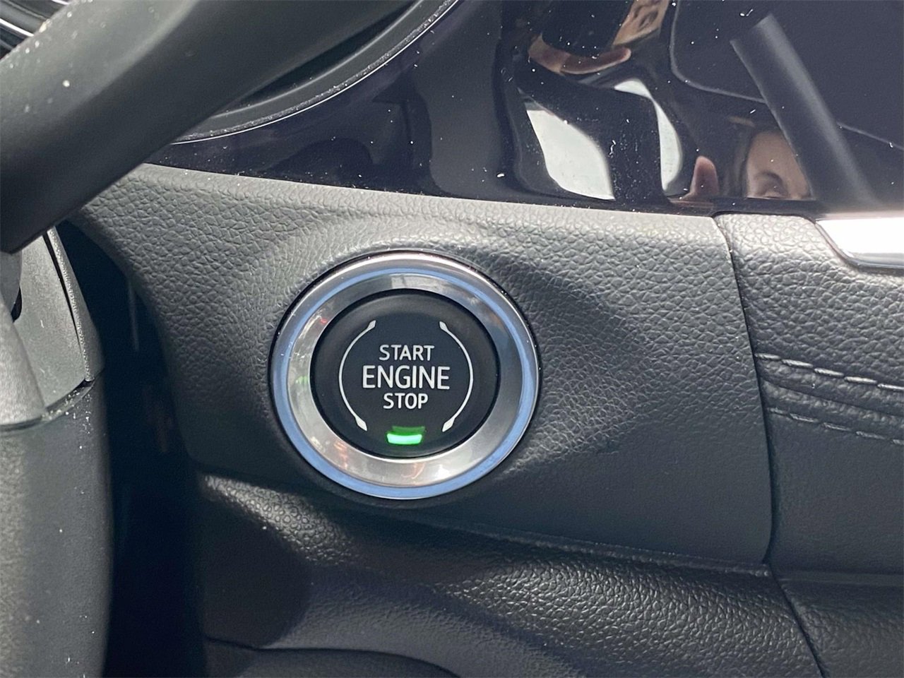 Used 2022 Buick Encore GX Essence w/ Advanced Technology Package image 23