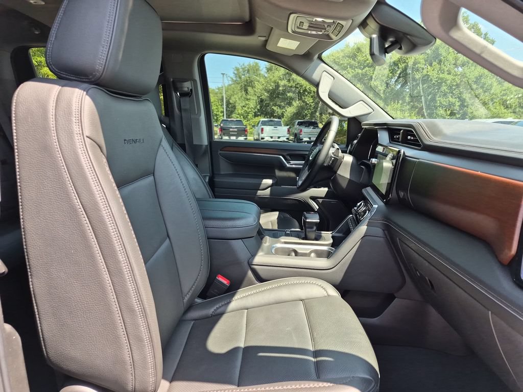 Used 2025 GMC Sierra 1500 Denali AWD/4WD image 39