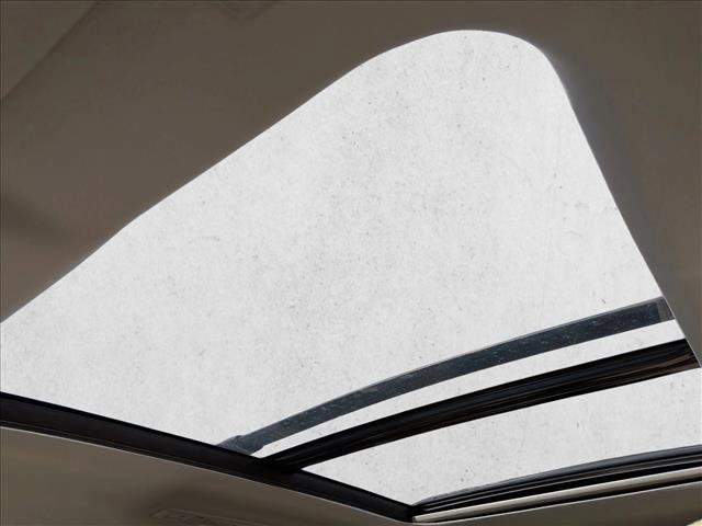 Used 2023 Toyota Highlander Platinum image 15