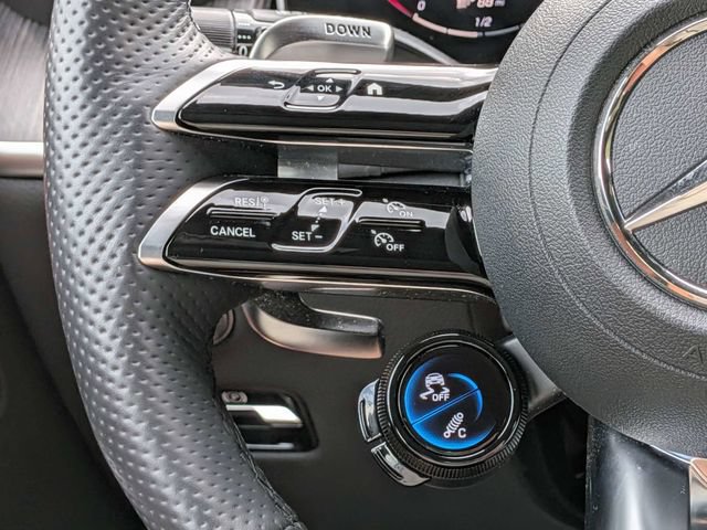 Used 2025 Mercedes-Benz GLC 43 AMG 4MATIC image 31