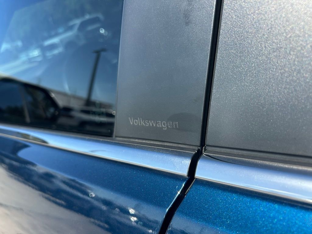 Used 2021 Volkswagen Atlas Cross Sport SE w/ V6 Towing Package FWD image 29