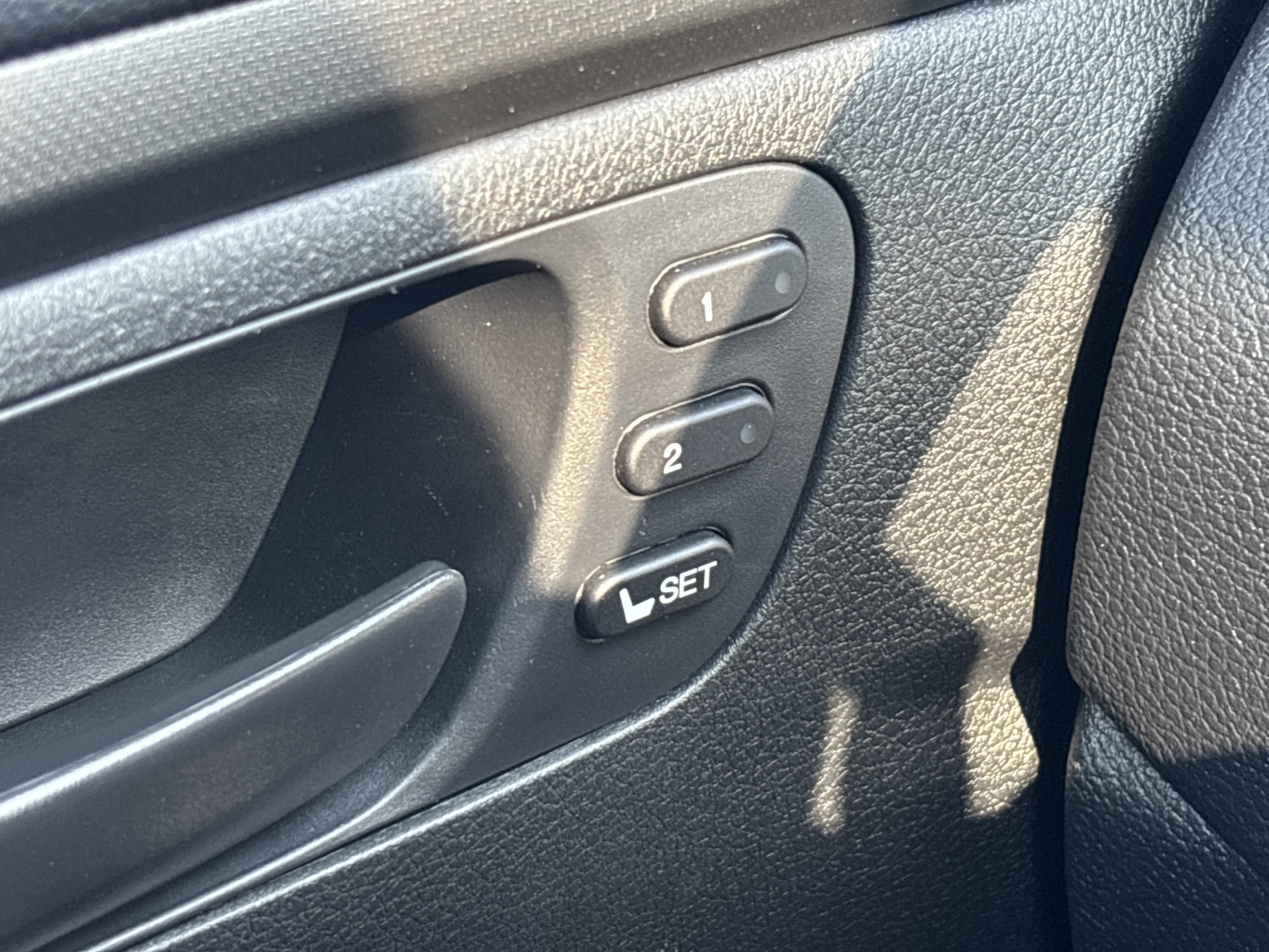 Used 2025 Honda Passport TrailSport image 33