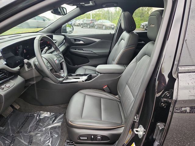 Certified 2025 Buick Envista Avenir FWD image 13