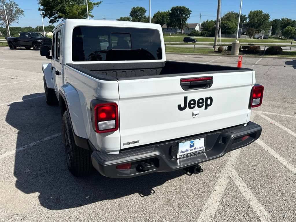 New 2026 Jeep Gladiator Sport AWD/4WD image 19