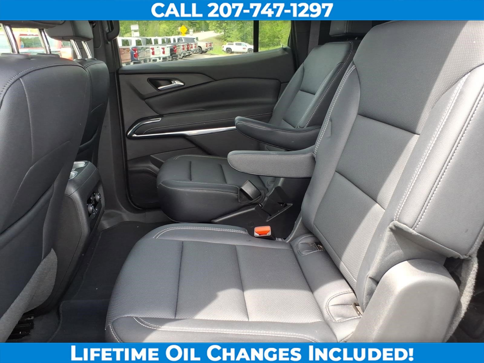 Used 2025 Chevrolet Traverse LT AWD/4WD image 15