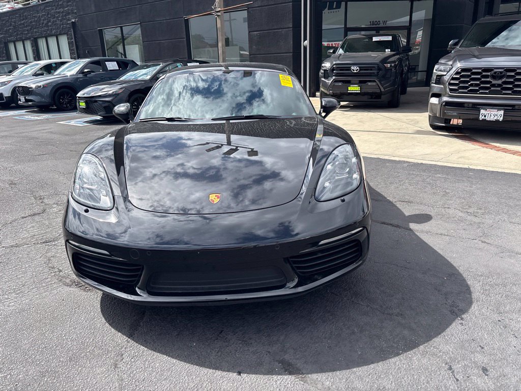 Used 2021 Porsche 718 Cayman RWD image 9