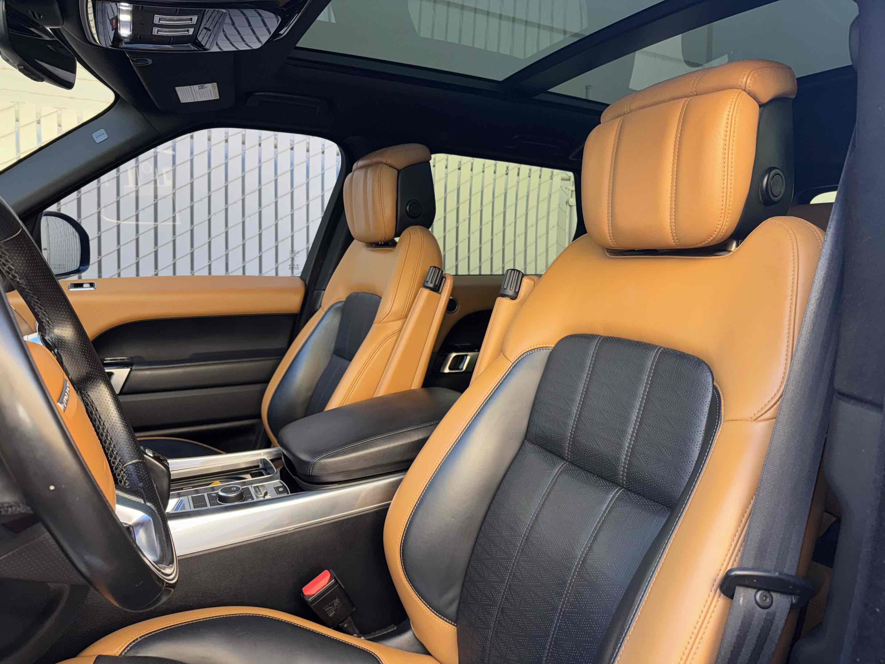 Used 2019 Land Rover Range Rover Sport HSE Dynamic image 40