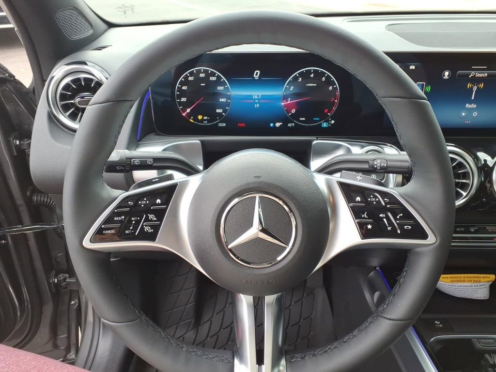 New 2026 Mercedes-Benz GLB 250 4MATIC image 19