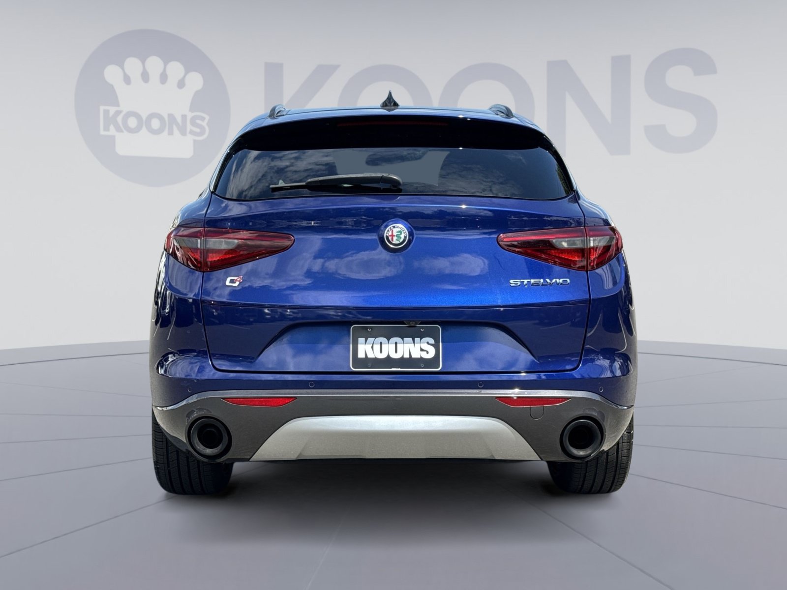 Used 2023 Alfa Romeo Stelvio Ti w/ Active Assist Plus Package AWD/4WD image 5