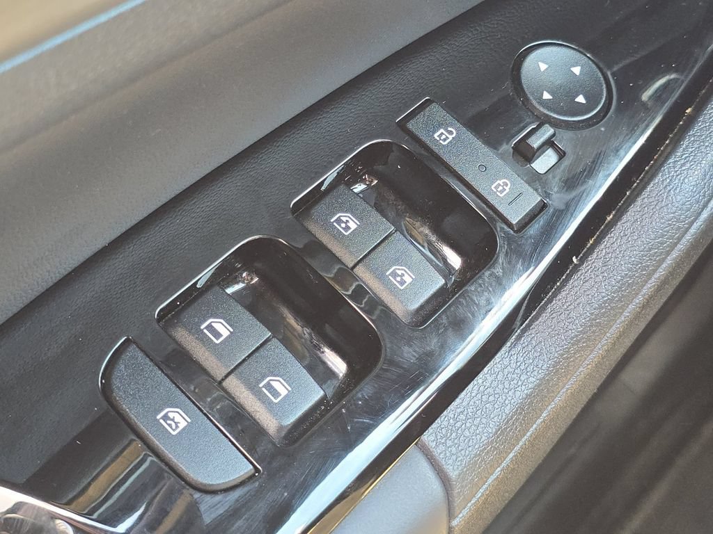Used 2025 Kia Sportage X-Line w/ Premium Package AWD/4WD image 27