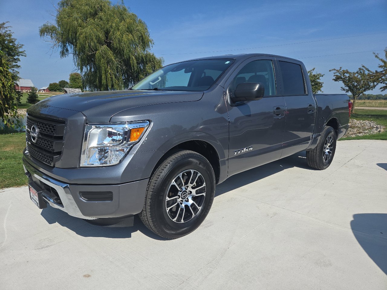 Used 2024 Nissan Titan SV