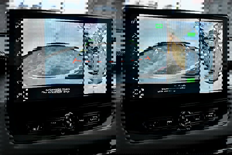 New 2025 Mitsubishi Outlander AWD image 21