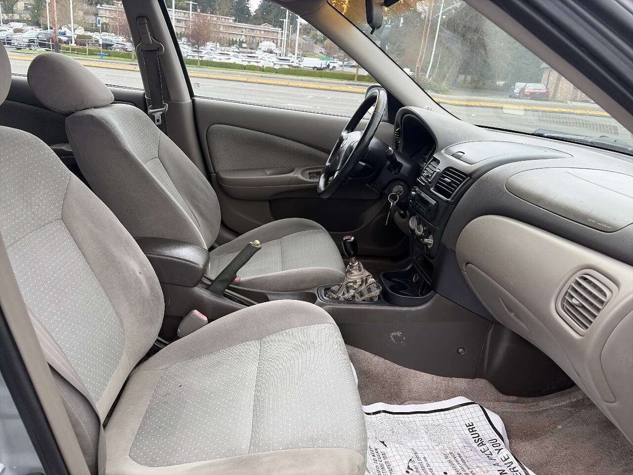 Used 2002 Nissan Sentra SE-R image 13