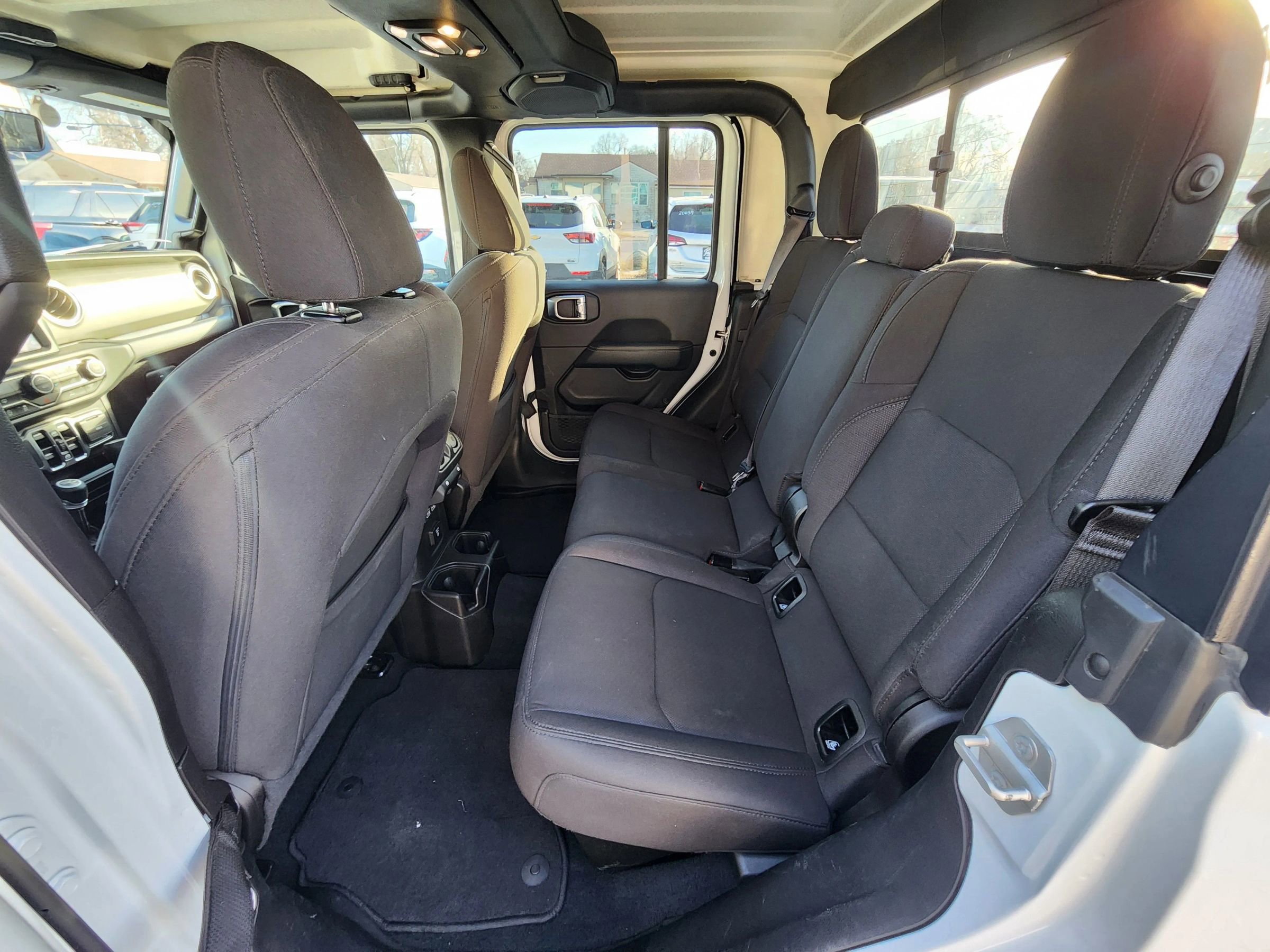 Used 2023 Jeep Gladiator Overland image 17