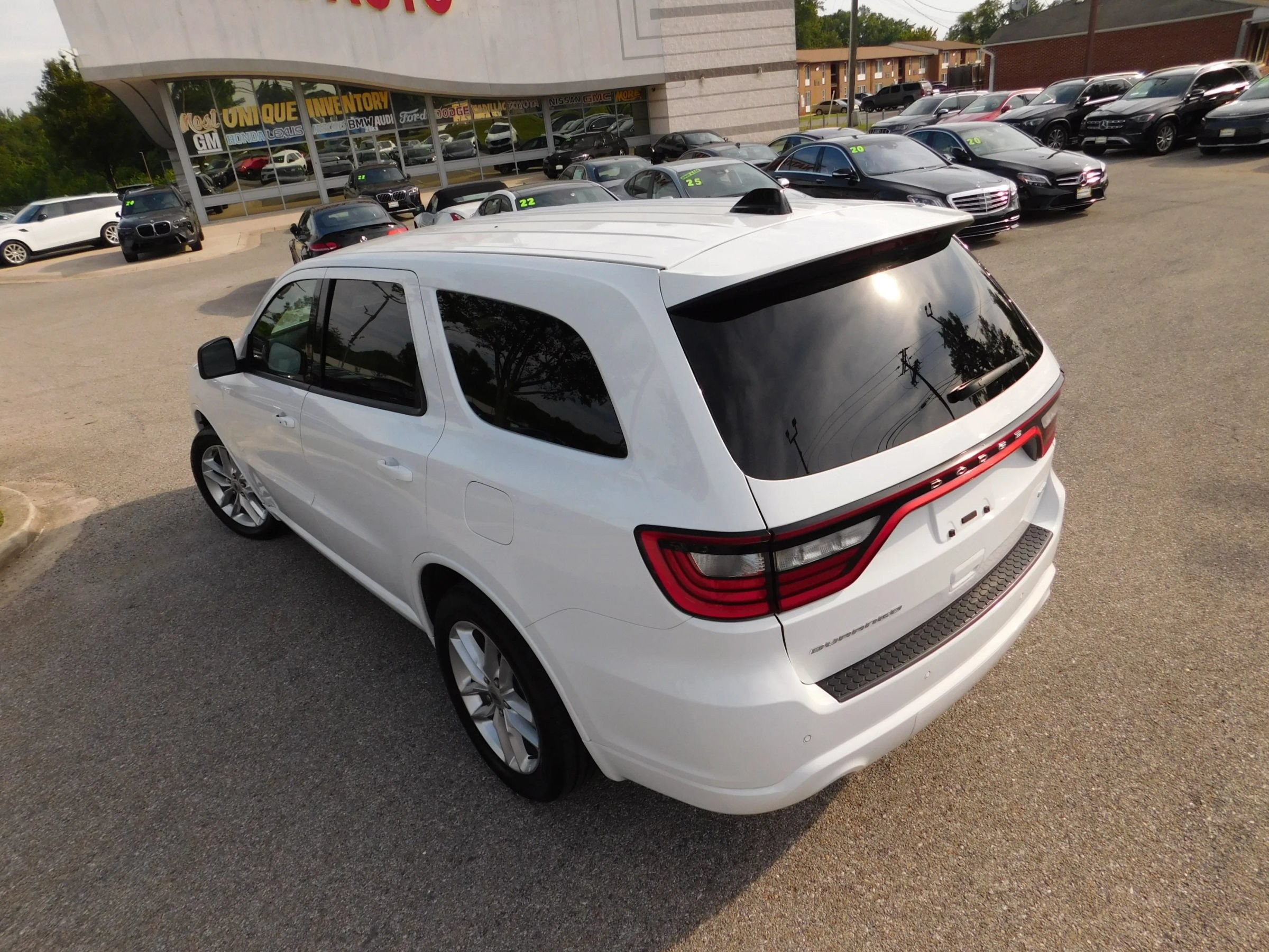Used 2023 Dodge Durango GT RWD image 7