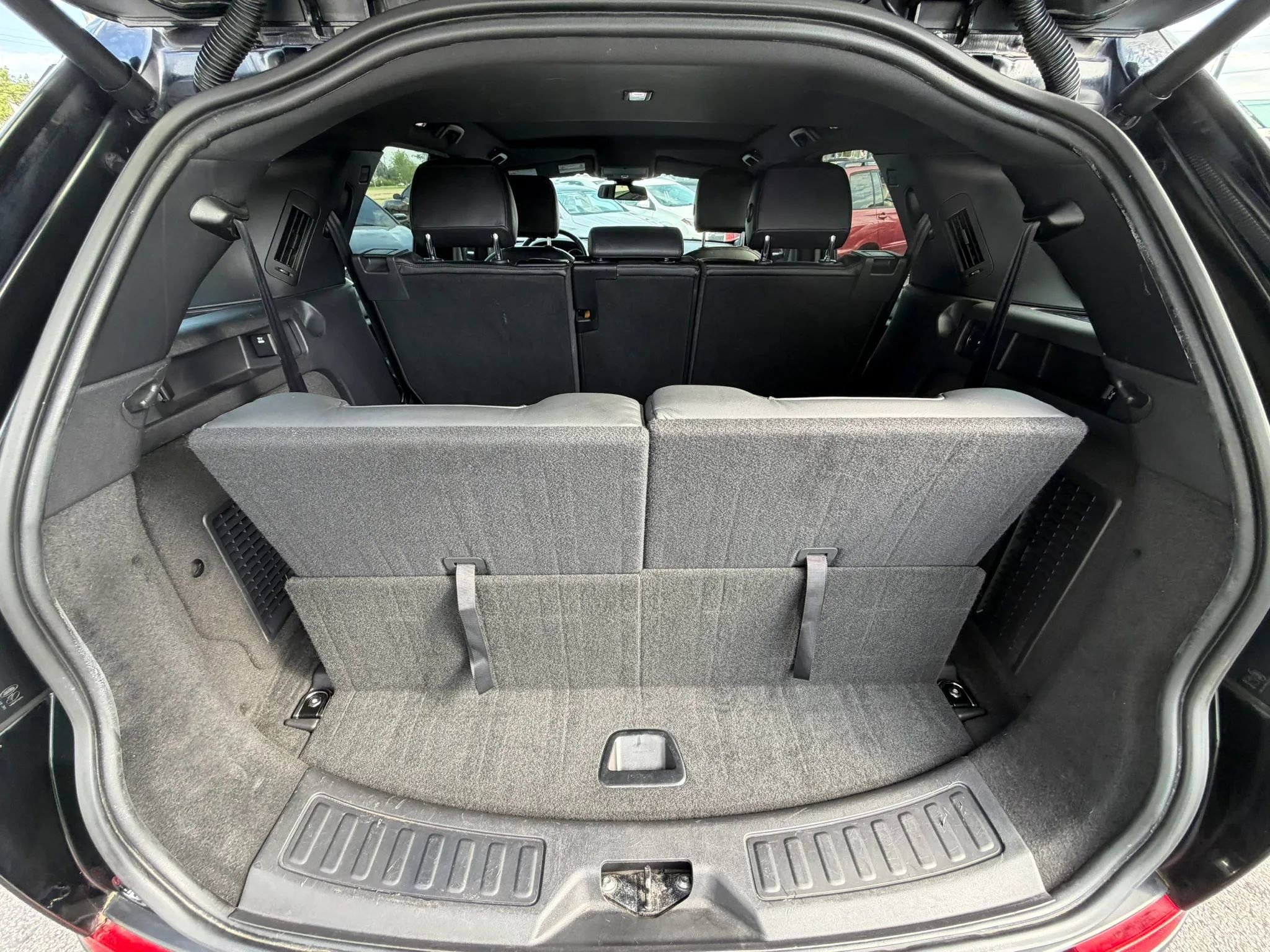 Used 2016 Land Rover Discovery Sport HSE Luxury image 17