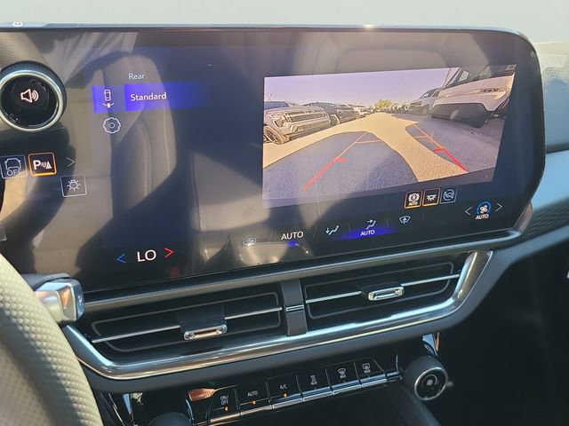 New 2026 Chevrolet Equinox EV LT image 30