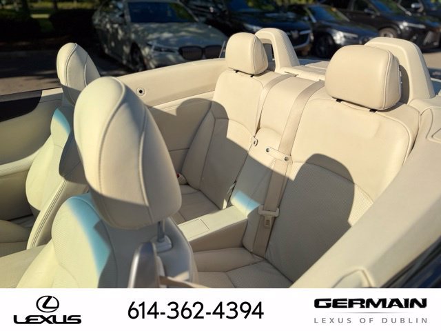 Used 2010 Lexus IS 350C w/ Luxury Pkg RWD image 4