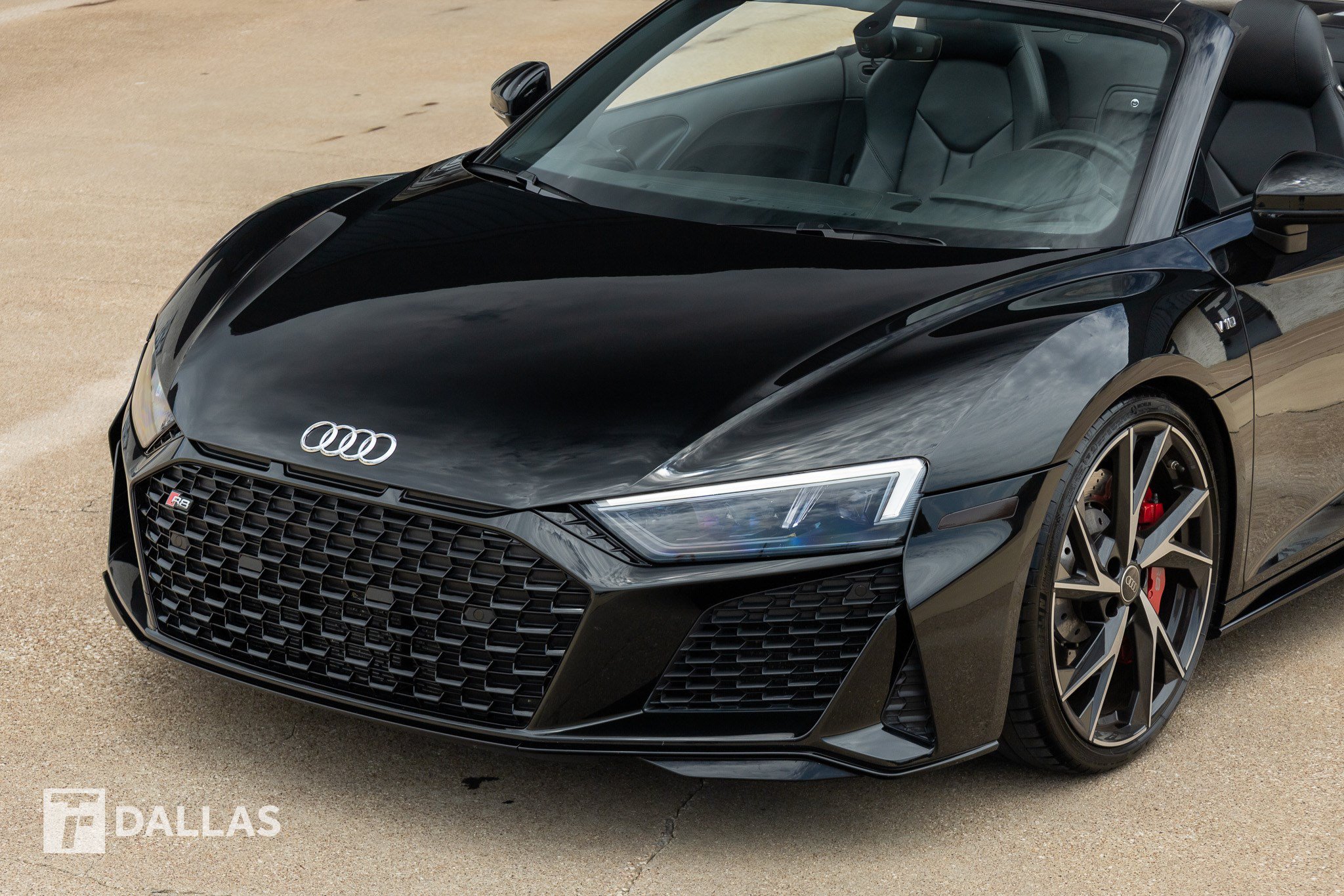 Used 2021 Audi R8 V10 w/ Premium Package RWD image 7