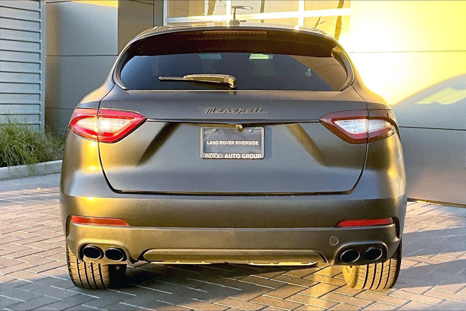 Used 2017 Maserati Levante image 4