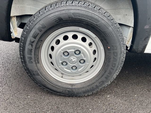 Used 2024 RAM ProMaster 2500 w/ Convenience Group image 39