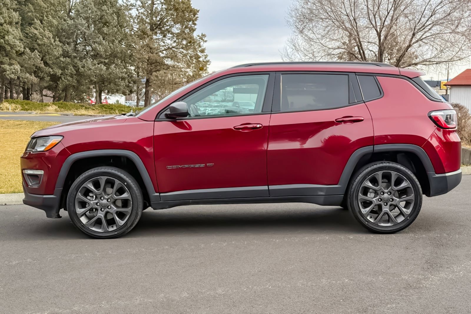 Used 2021 Jeep Compass 80th Special Edition w/ Sun and Sound Group image 8