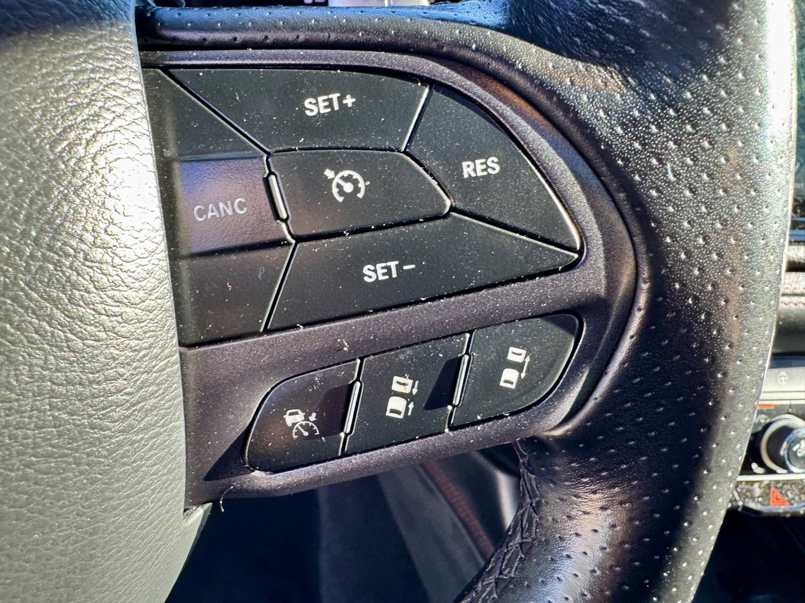 Used 2023 Dodge Durango R/T image 23