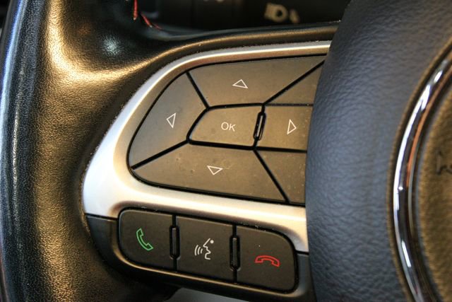 Used 2021 Jeep Compass Limited image 21