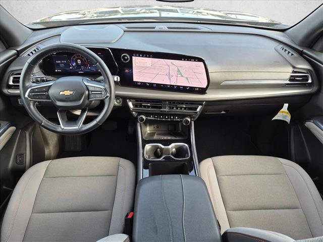 Used 2025 Chevrolet Traverse LT FWD image 18