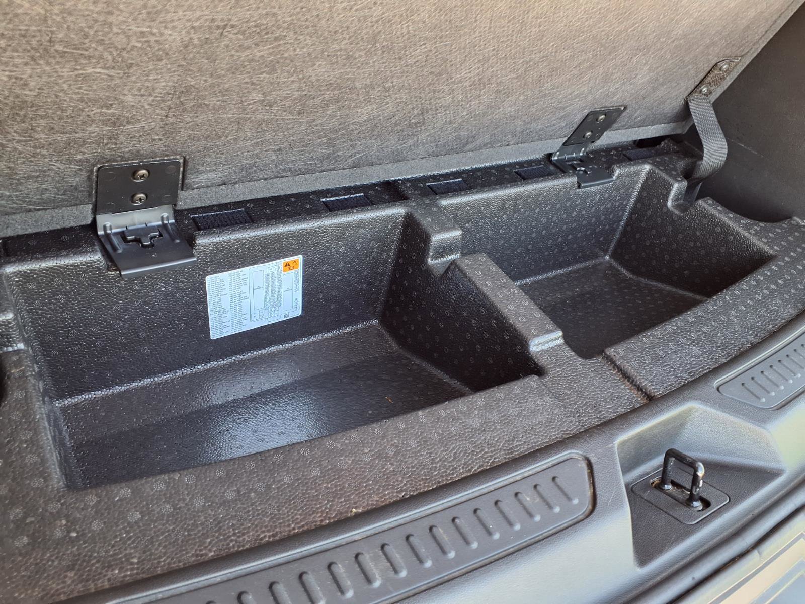 Used 2023 GMC Acadia SLT w/ LPO, Floor Liner Package AWD/4WD image 35