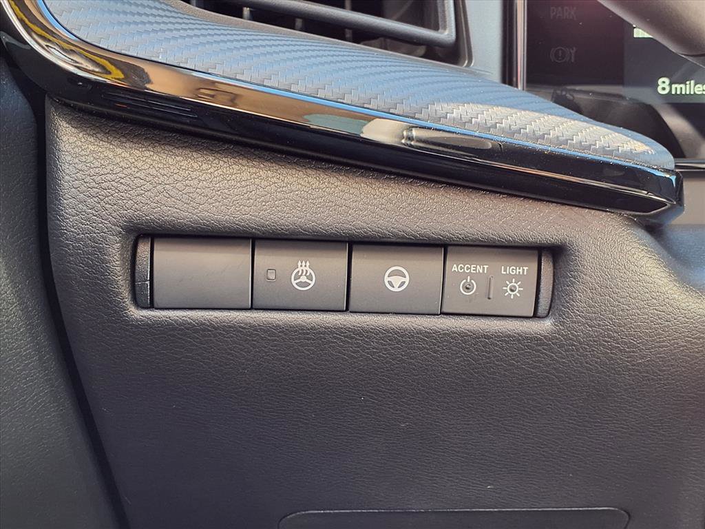 New 2026 Nissan Kicks SR image 23