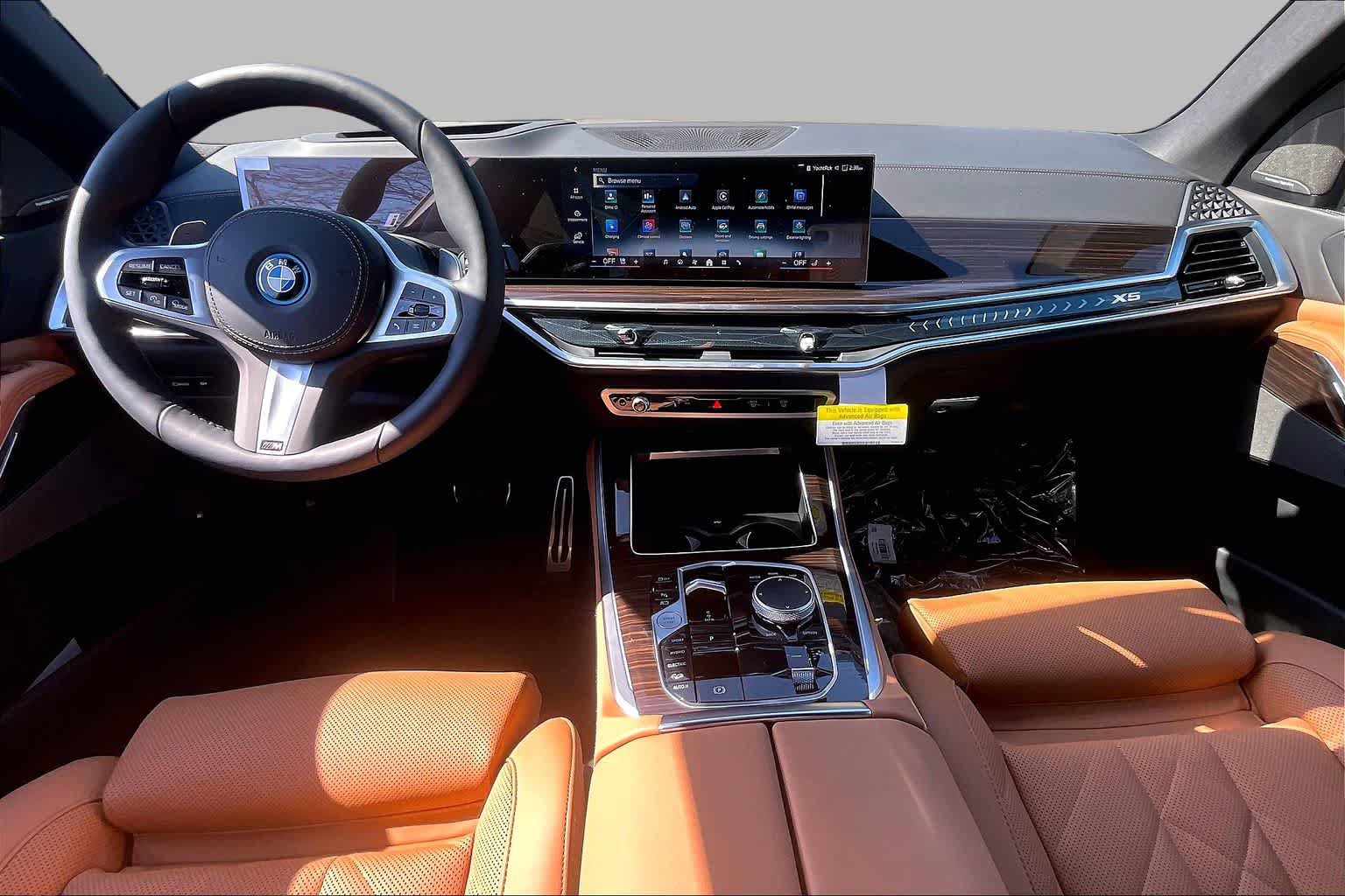 Used 2026 BMW X5 xDrive50e w/ M Sport Package AWD/4WD image 5