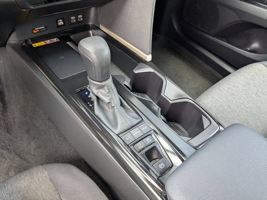Used 2025 Toyota Camry LE FWD image 22