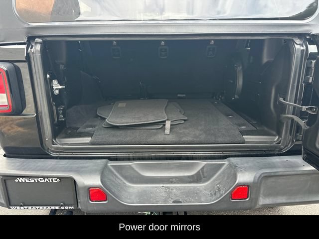 Used 2018 Jeep Wrangler Unlimited Sahara AWD/4WD image 27