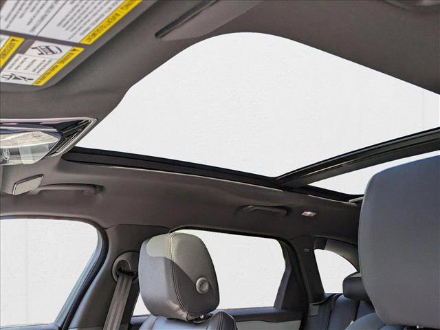 New 2026 Land Rover Range Rover Velar Dynamic SE image 15