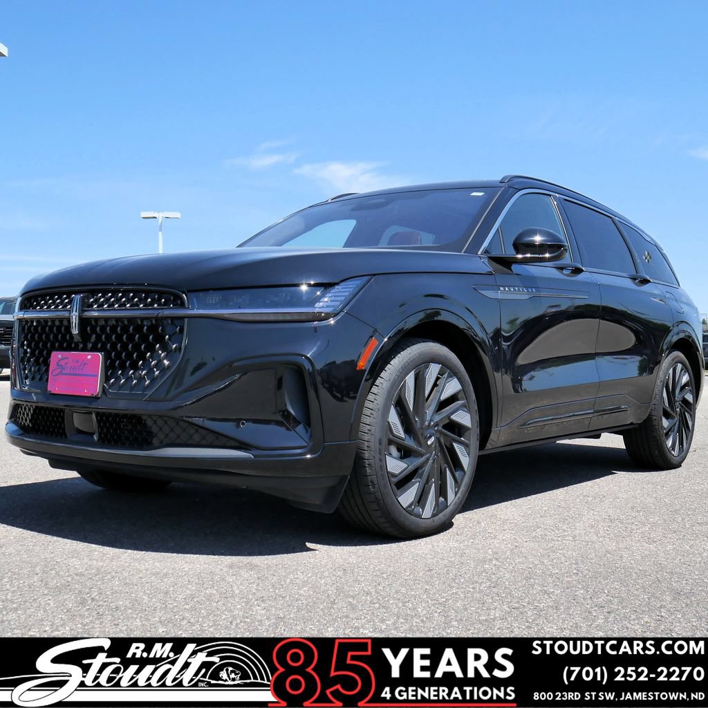 Used 2025 Lincoln Nautilus Black Label w/ Jet Appearance Package AWD/4WD image 1