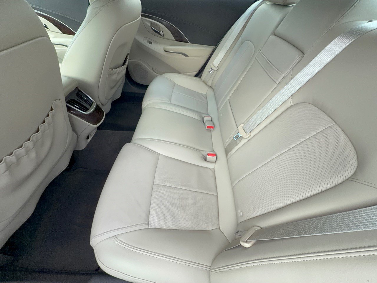 Used 2015 Buick LaCrosse Premium w/ Driver Confidence Package #1 FWD image 25