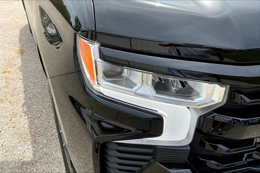 Used 2023 Chevrolet Silverado 1500 RST AWD/4WD image 31