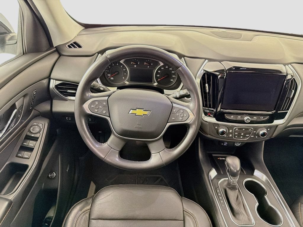 Used 2021 Chevrolet Traverse Premier w/ Redline Edition AWD/4WD image 23