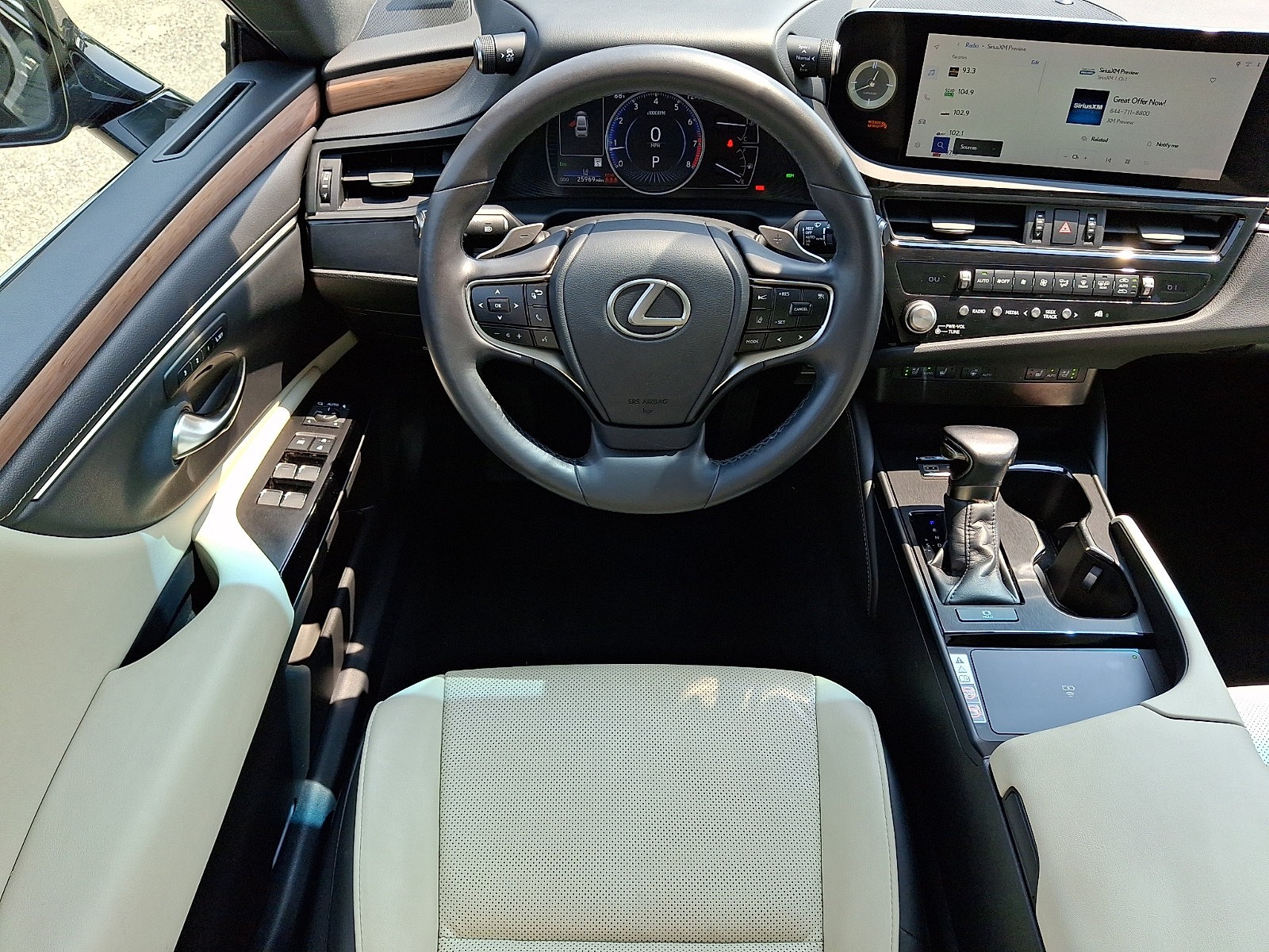 Used 2023 Lexus ES 250 w/ Premium Package AWD/4WD image 12