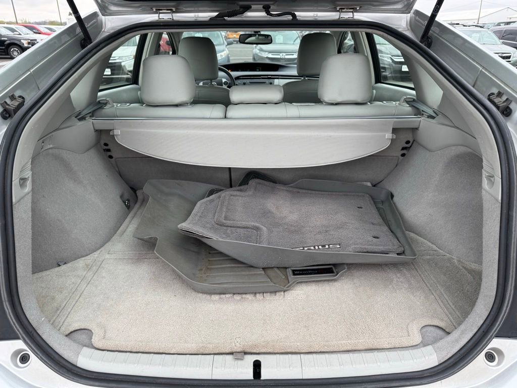 Used 2010 Toyota Prius Two FWD image 41