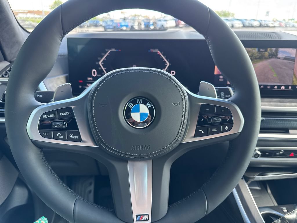 New 2026 BMW X7 xDrive40i w/ M Sport Package AWD/4WD image 12