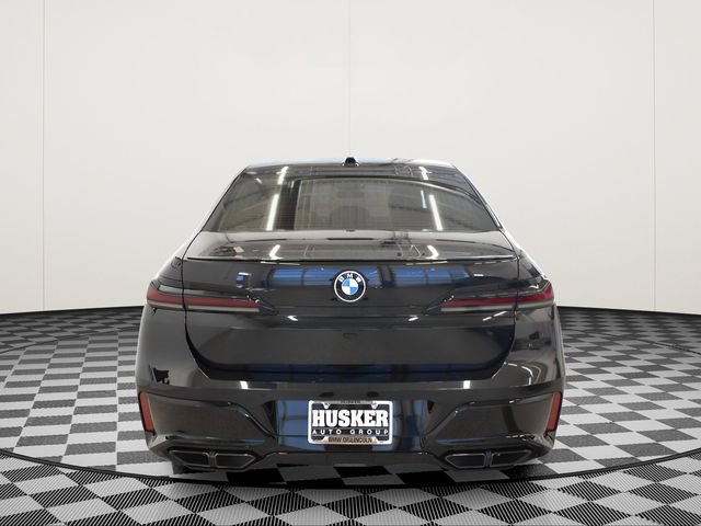 Used 2023 BMW 760i xDrive AWD/4WD image 11